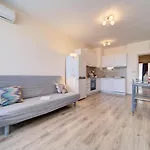 Summertime In South Bay Apartman *