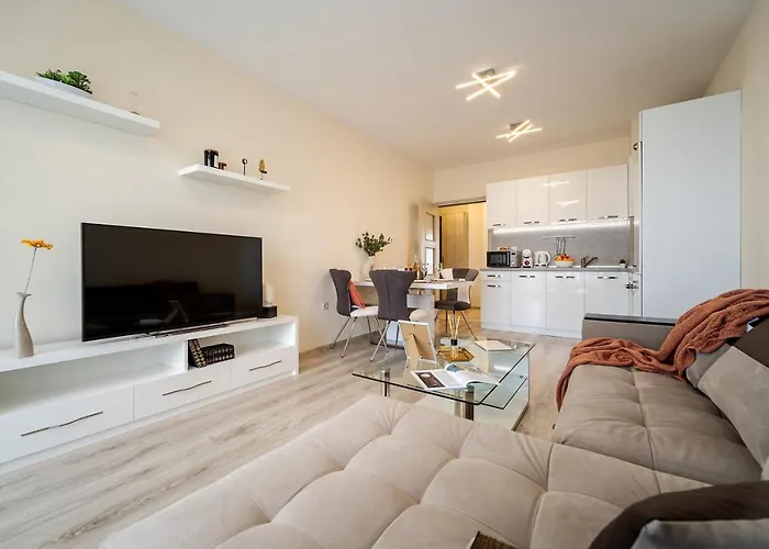 Summertime In South Bay * וארנה