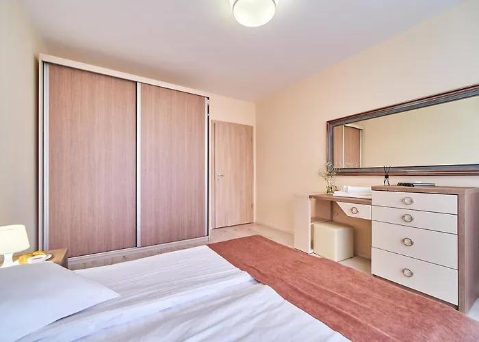 Summertime In South Bay וארנה